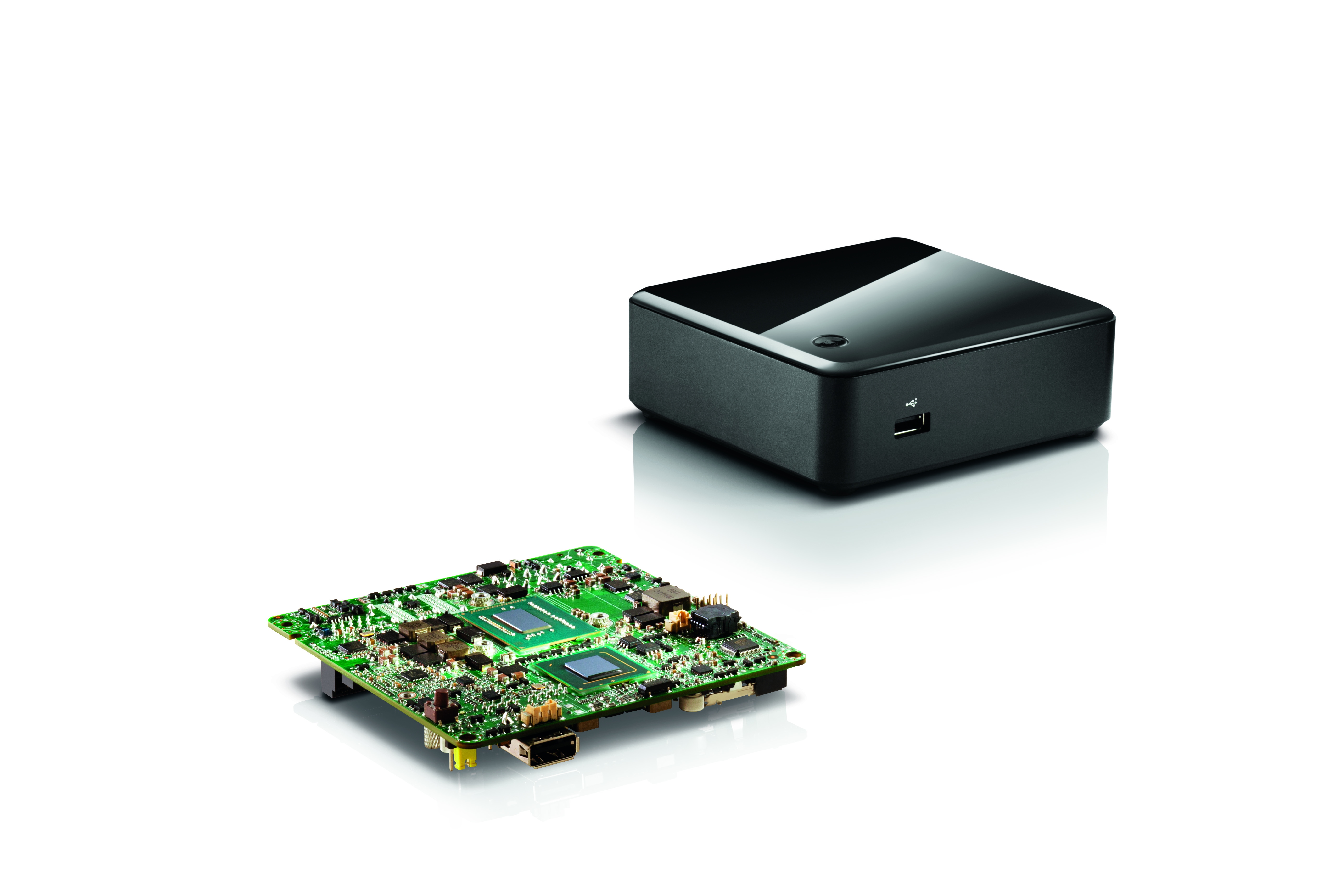 http://download.intel.com/newsroom/kits/EMEA/Europe/Events/Future_Showcase/adinfo/Intel_NUC/DC3217IYE_frontangle_board.jpg